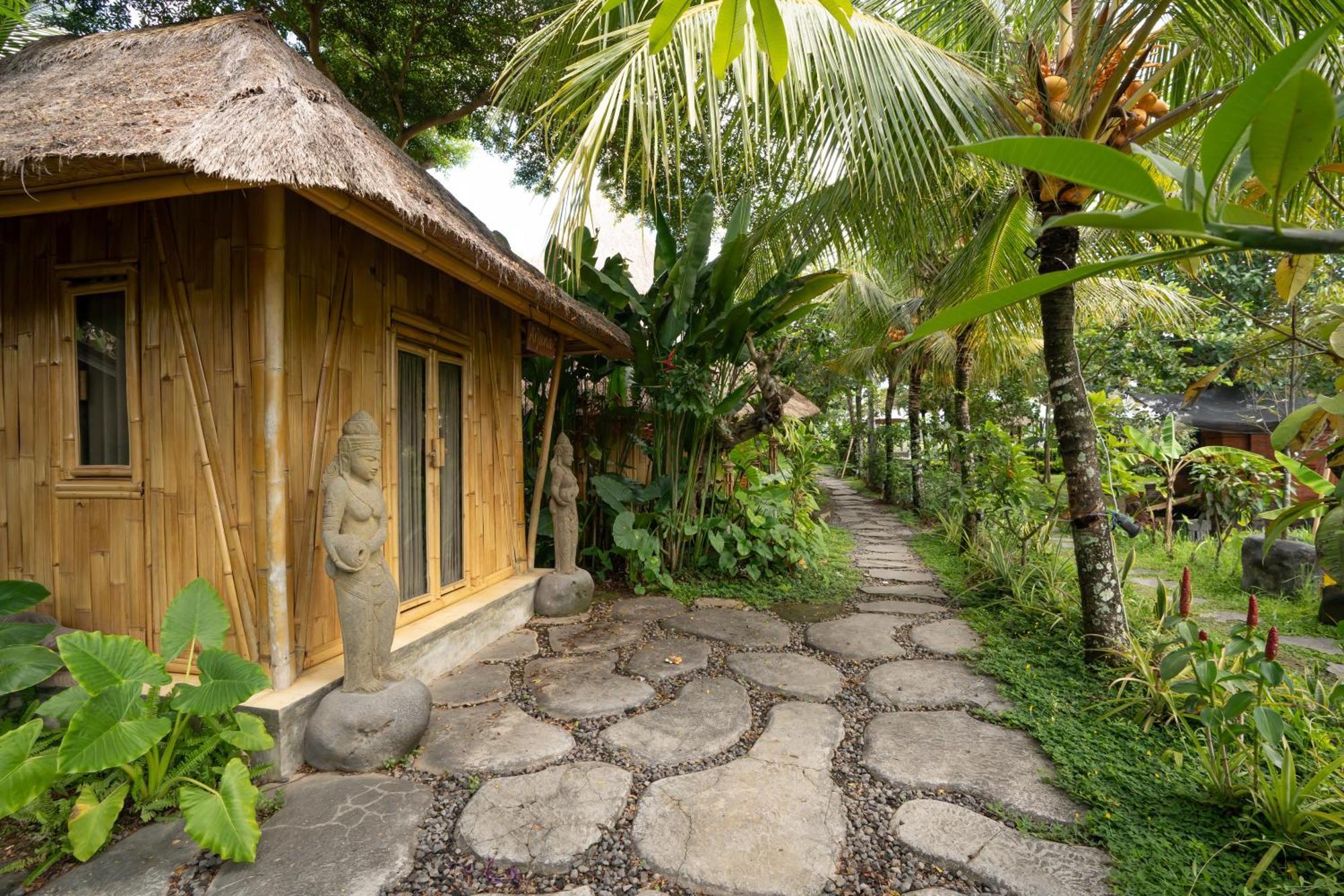 Ubud Art Resort Exterior photo