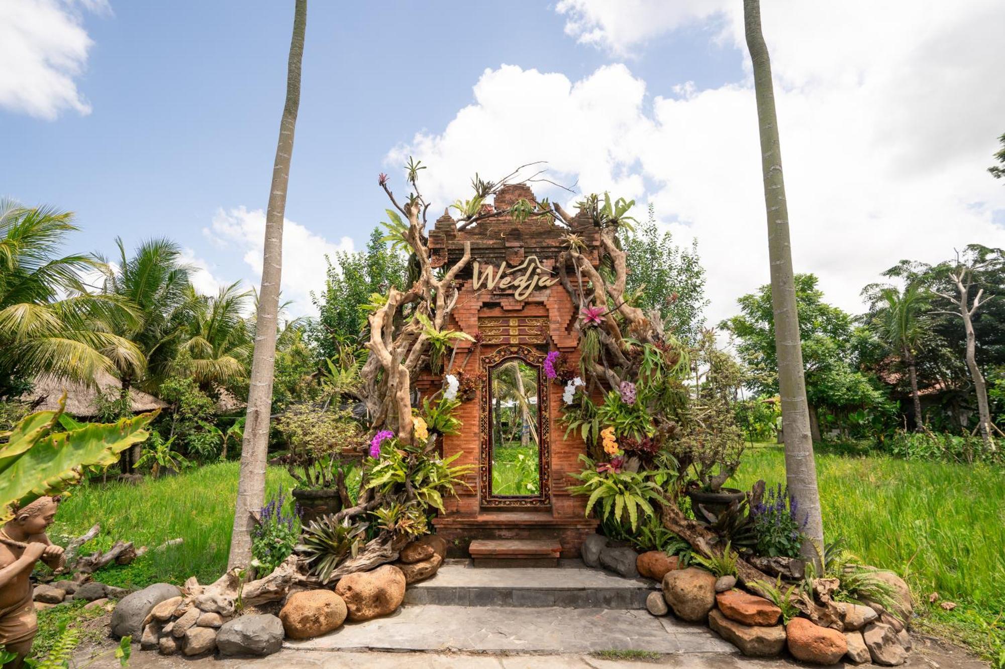 Ubud Art Resort Exterior photo